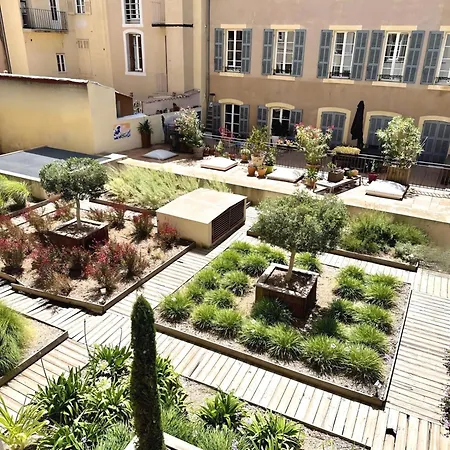 Aparthotel Du Vieux Port 4*